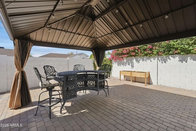 3224 E TARO Lane, Phoenix, AZ 85050