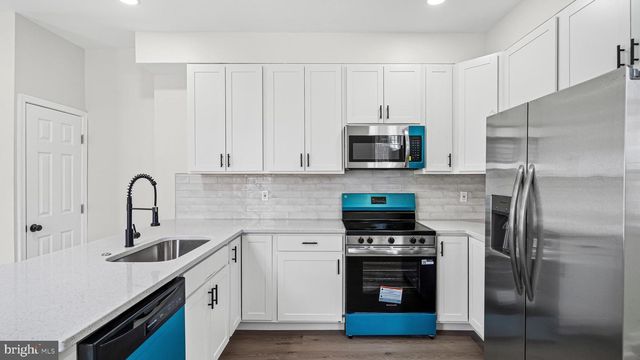 3310 E LOMBARD ST, Baltimore, MD 21224