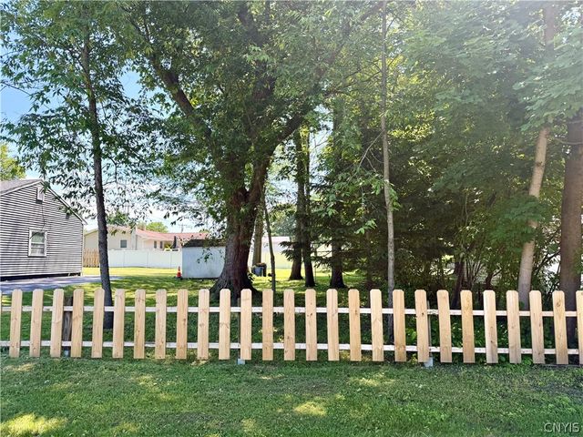 458 North Lorraine Avenue, Utica, NY 13502