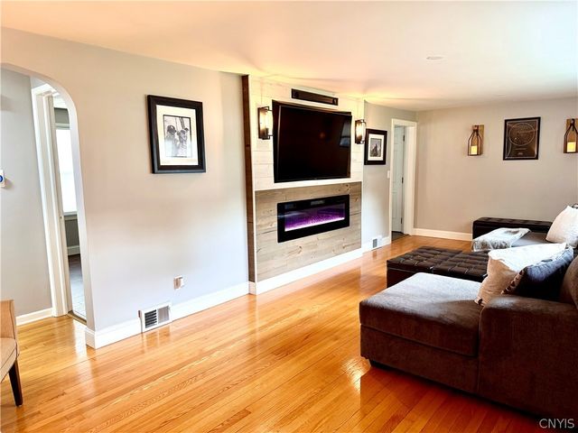 458 North Lorraine Avenue, Utica, NY 13502