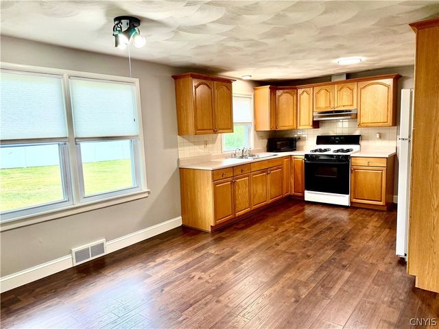 458 North Lorraine Avenue, Utica, NY 13502