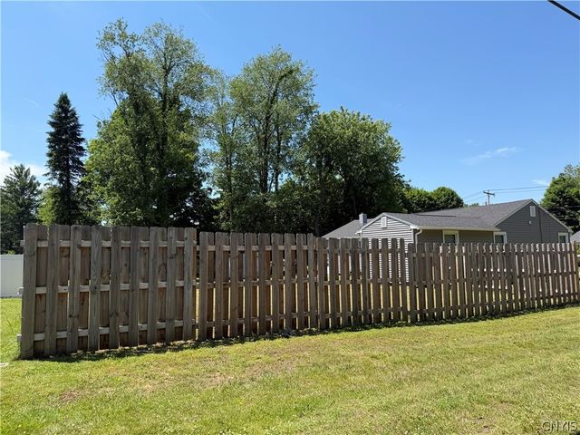 458 North Lorraine Avenue, Utica, NY 13502