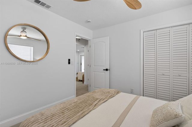 370 NW 48th Ct, Oakland Park, FL 33309