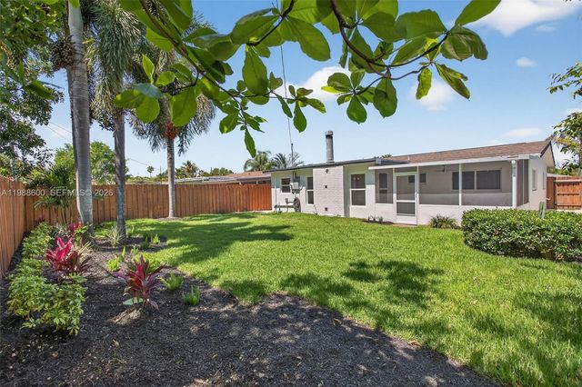 370 NW 48th Ct, Oakland Park, FL 33309