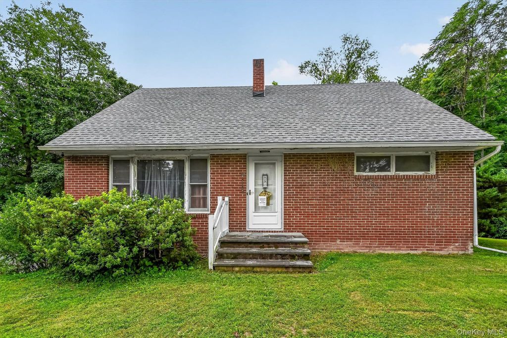88 Marple Road Extension, Poughkeepsie, NY 12603