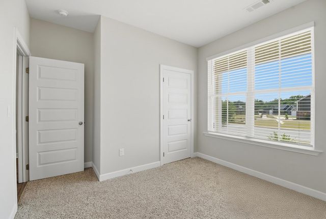 544 Golden Oaks Circle, Dothan, AL 36301