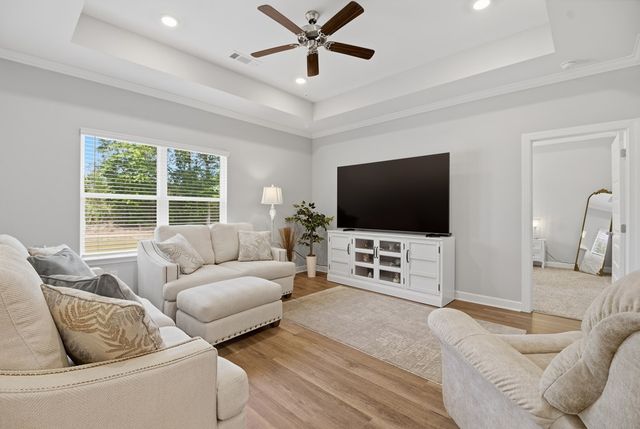 544 Golden Oaks Circle, Dothan, AL 36301