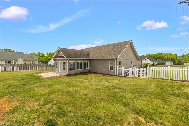126 Applegate Court, Mocksville, NC 27028
