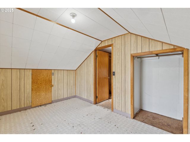 3211 Ne 72ND Ave, Portland, OR 97213