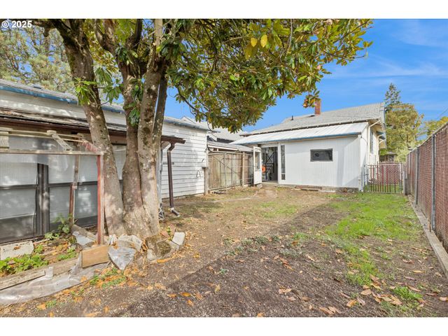 3211 Ne 72ND Ave, Portland, OR 97213