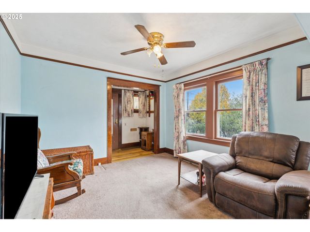 3211 Ne 72ND Ave, Portland, OR 97213