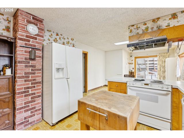 3211 Ne 72ND Ave, Portland, OR 97213