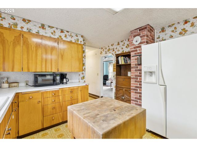 3211 Ne 72ND Ave, Portland, OR 97213