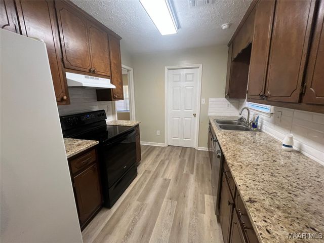 408 GLADE PARK Drive, Montgomery, AL 36109