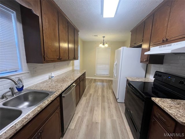 408 GLADE PARK Drive, Montgomery, AL 36109