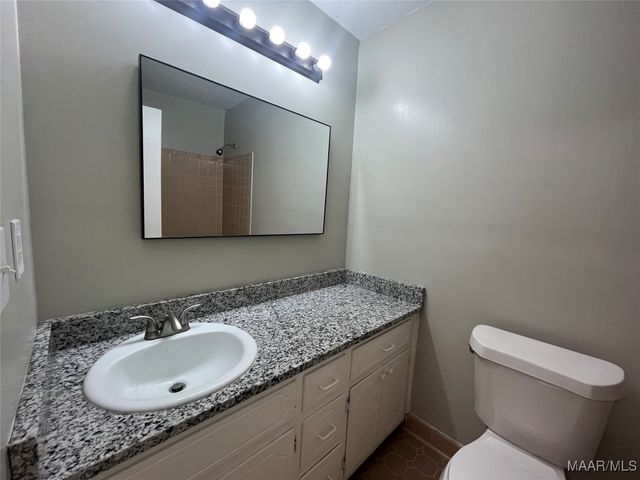 408 GLADE PARK Drive, Montgomery, AL 36109