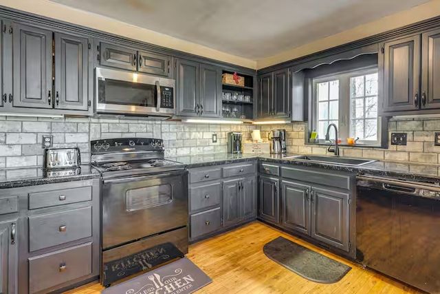 38 Smoky Mtn Ridge, Marble, NC 28905