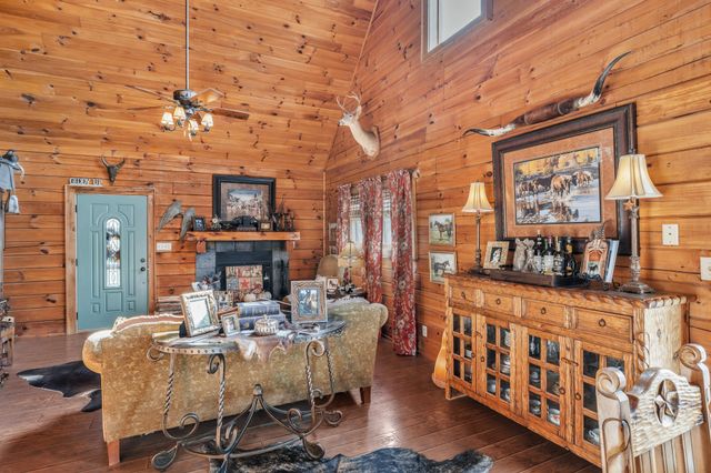 7997 Shoals Branch Rd, Primm Springs, TN 38476