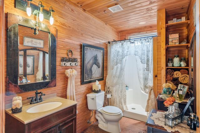 7997 Shoals Branch Rd, Primm Springs, TN 38476