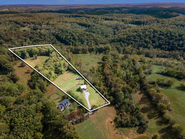 7997 Shoals Branch Rd, Primm Springs, TN 38476