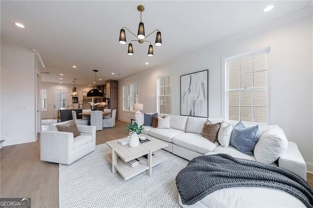 245 Mayfair Court, Alpharetta, GA 30009
