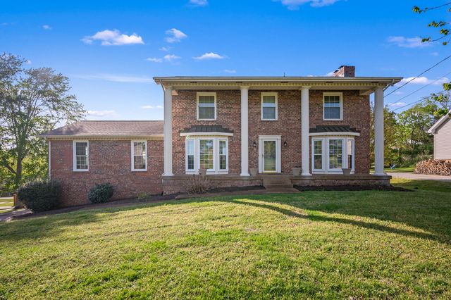 178 Allen Dr, Hendersonville, TN 37075