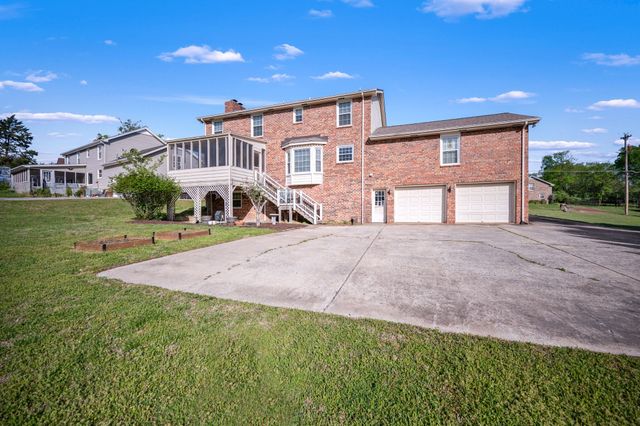 178 Allen Dr, Hendersonville, TN 37075