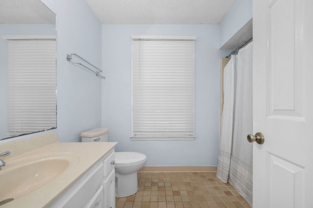 178 Allen Dr, Hendersonville, TN 37075