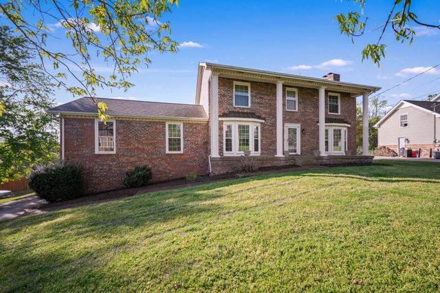 178 Allen Dr, Hendersonville, TN 37075
