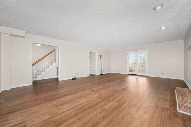 178 Allen Dr, Hendersonville, TN 37075