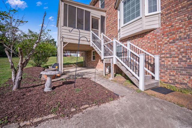 178 Allen Dr, Hendersonville, TN 37075