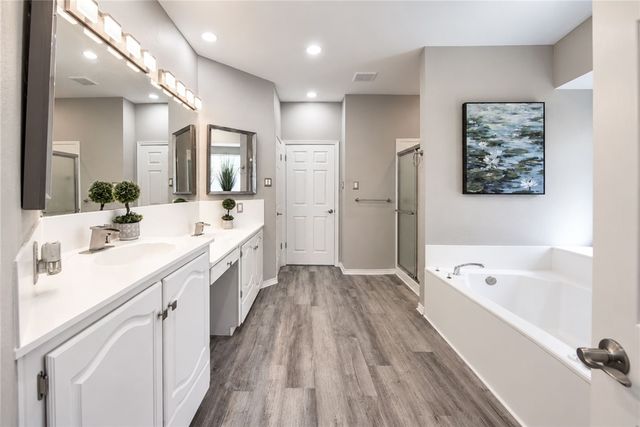 4505 Grand Lake Dr, Corpus Christi, TX 78413