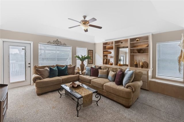 4505 Grand Lake Dr, Corpus Christi, TX 78413