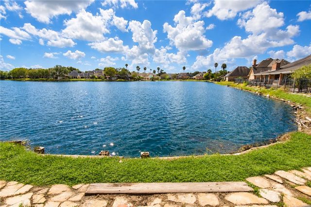 4505 Grand Lake Dr, Corpus Christi, TX 78413