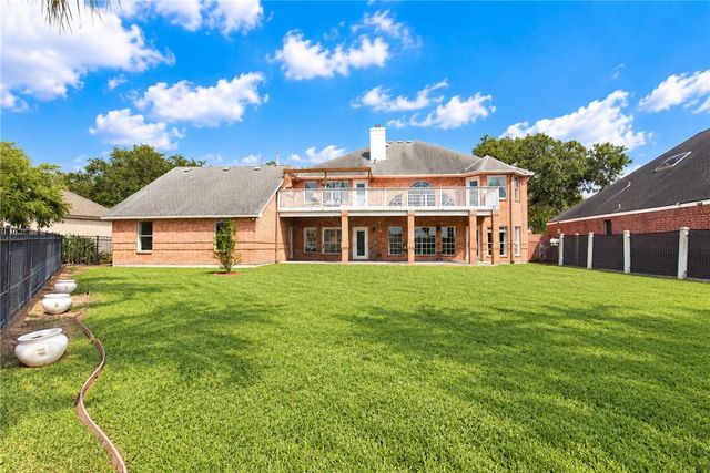 4505 Grand Lake Dr, Corpus Christi, TX 78413