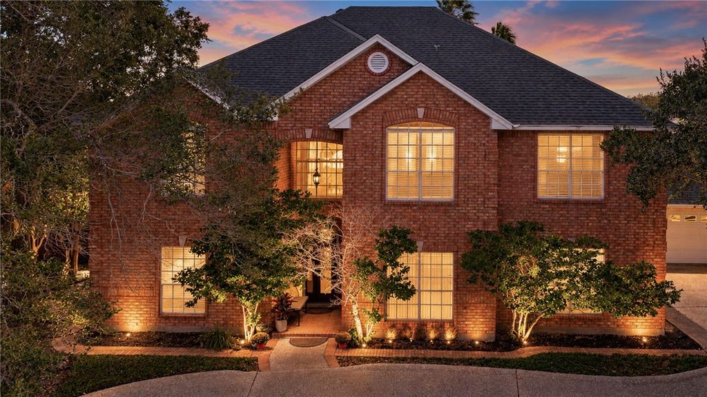 4505 Grand Lake Dr, Corpus Christi, TX 78413 — exterior