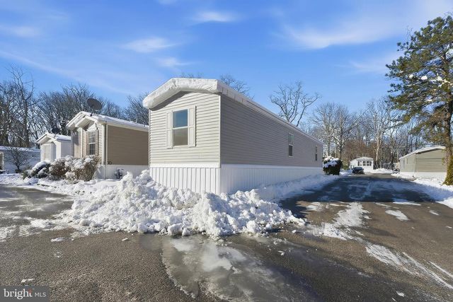 20 MARCIA MEMORIAL CIRCLE, Jackson, NJ 08527