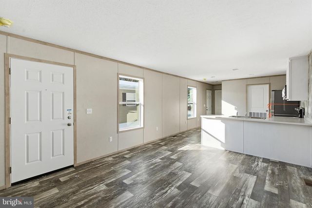 20 MARCIA MEMORIAL CIRCLE, Jackson, NJ 08527