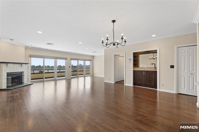 300 Gorge Road 57, Cliffside Park, NJ 07010