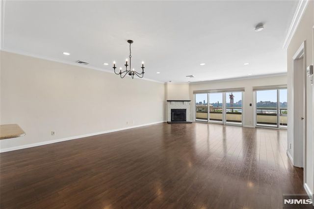 300 Gorge Road 57, Cliffside Park, NJ 07010