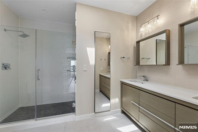 300 Gorge Road 57, Cliffside Park, NJ 07010