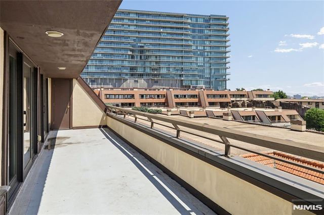 300 Gorge Road 57, Cliffside Park, NJ 07010