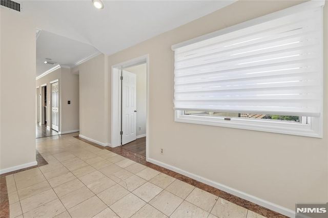 300 Gorge Road 57, Cliffside Park, NJ 07010