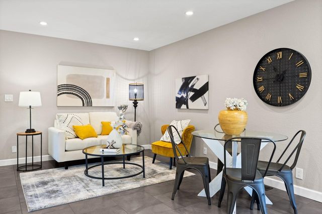 2114 Londonderry Ct, Walnut Creek, CA 94596