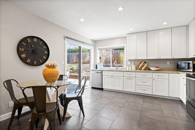 2114 Londonderry Ct, Walnut Creek, CA 94596