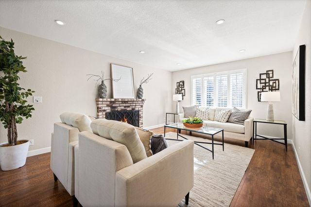 2114 Londonderry Ct, Walnut Creek, CA 94596