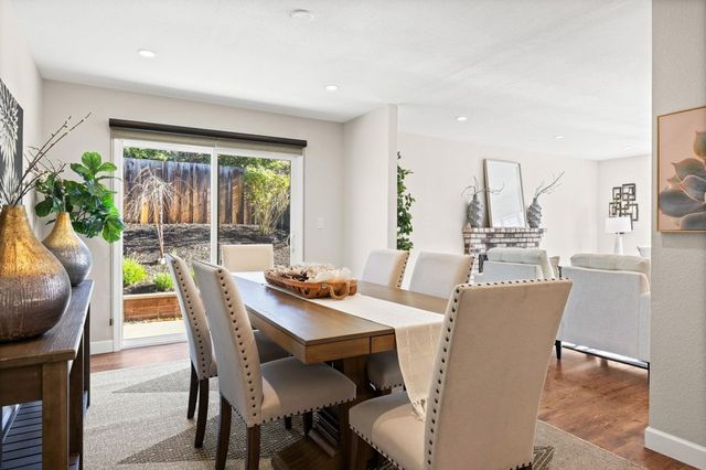 2114 Londonderry Ct, Walnut Creek, CA 94596