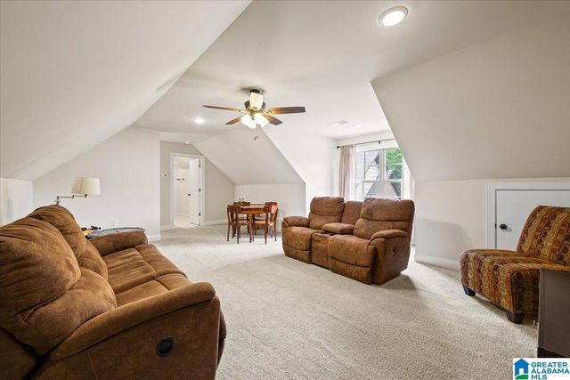 817 GREY OAKS COVE, Pelham, AL 35124