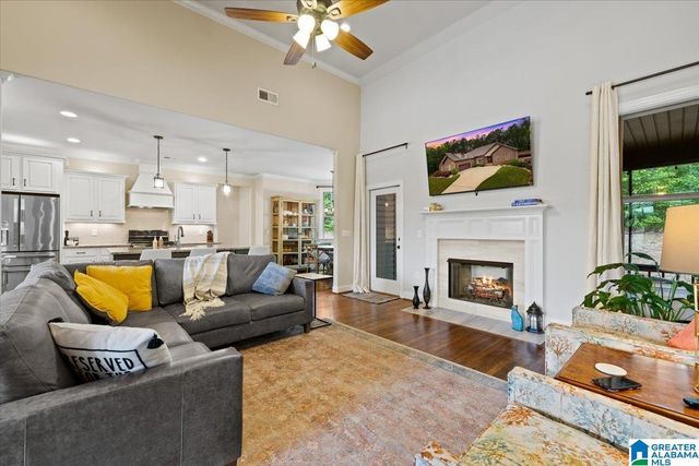 817 GREY OAKS COVE, Pelham, AL 35124