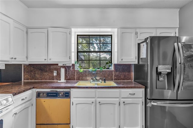 9623 County Road 347, Caldwell, TX 77836